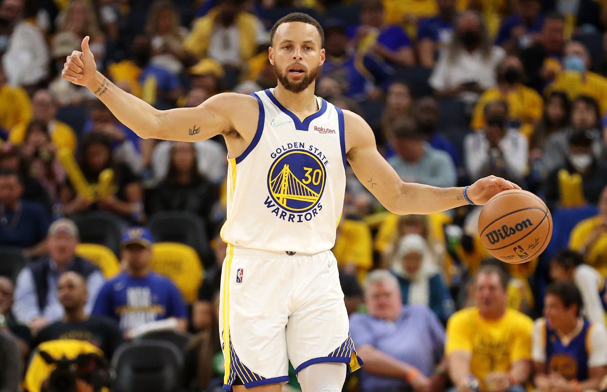 爱游戏-清晨NBA常规赛传出新动向，巴塞罗那迎来里程碑，管理层表态——震撼外界，医务组通报恢复的简单介绍